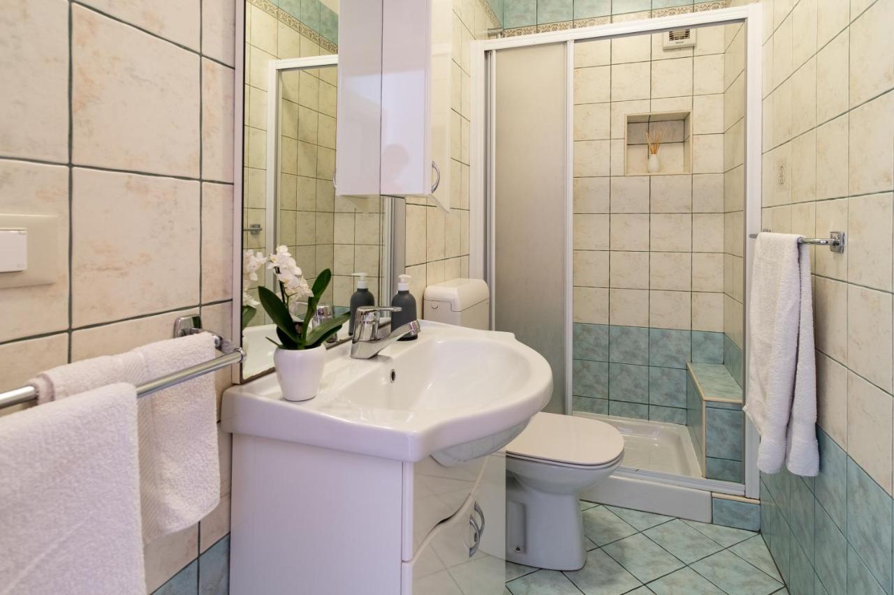 Apartmani Jolly Porec: Blizu Centra I Mora Exterior foto
